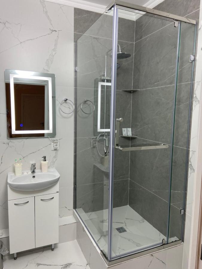 Apartment in the city centre Astana Eksteriør bilde
